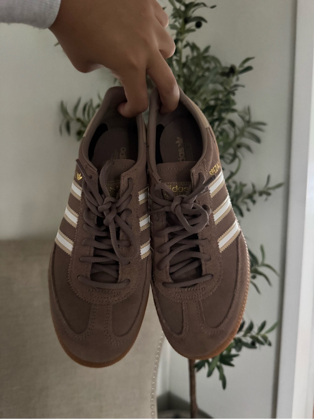 Adidas Handball Spezial Earth Strata Brown Gum Sneakers
Women’s Size 7